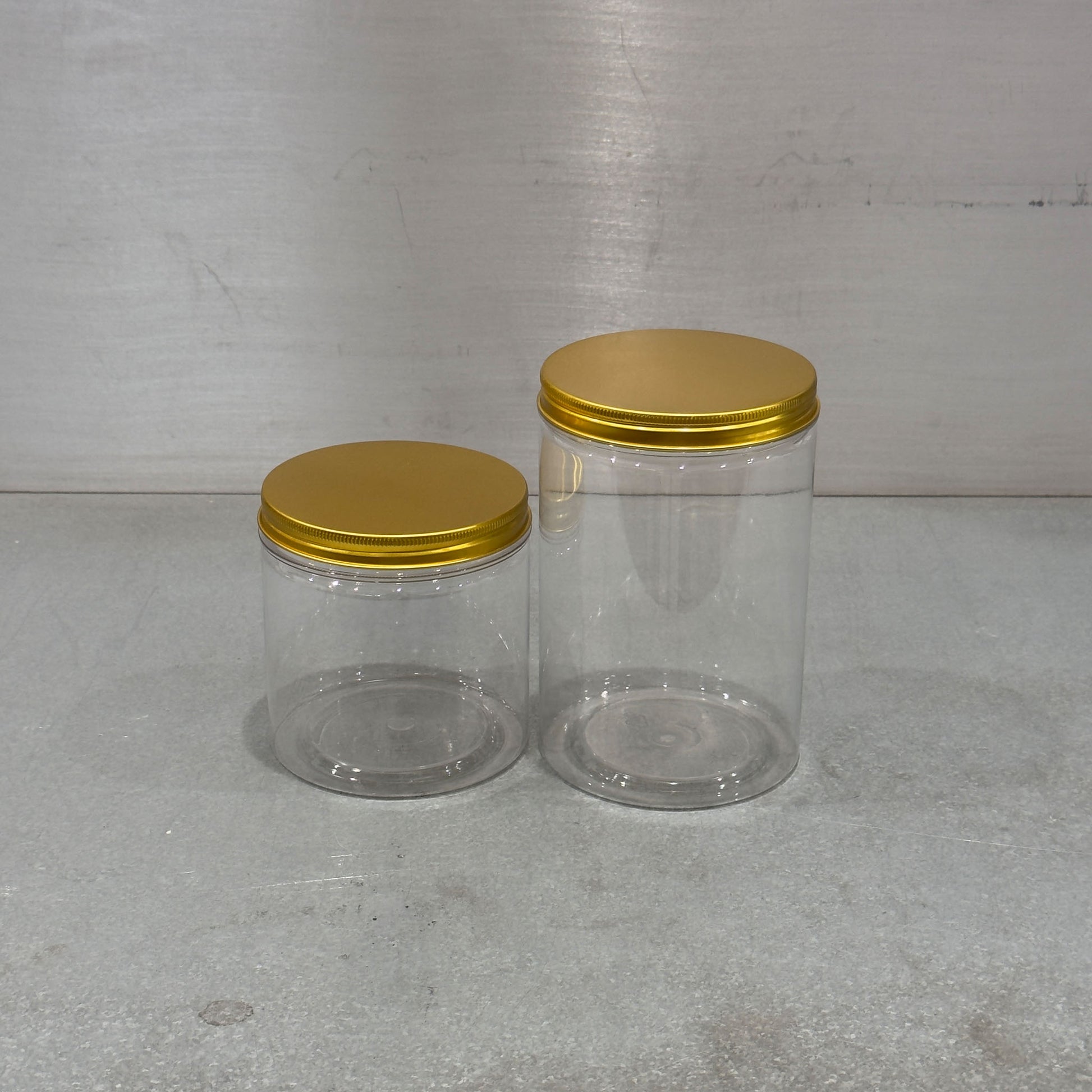 Small and Large Plastic Cookie Jars with Lid Marah Design