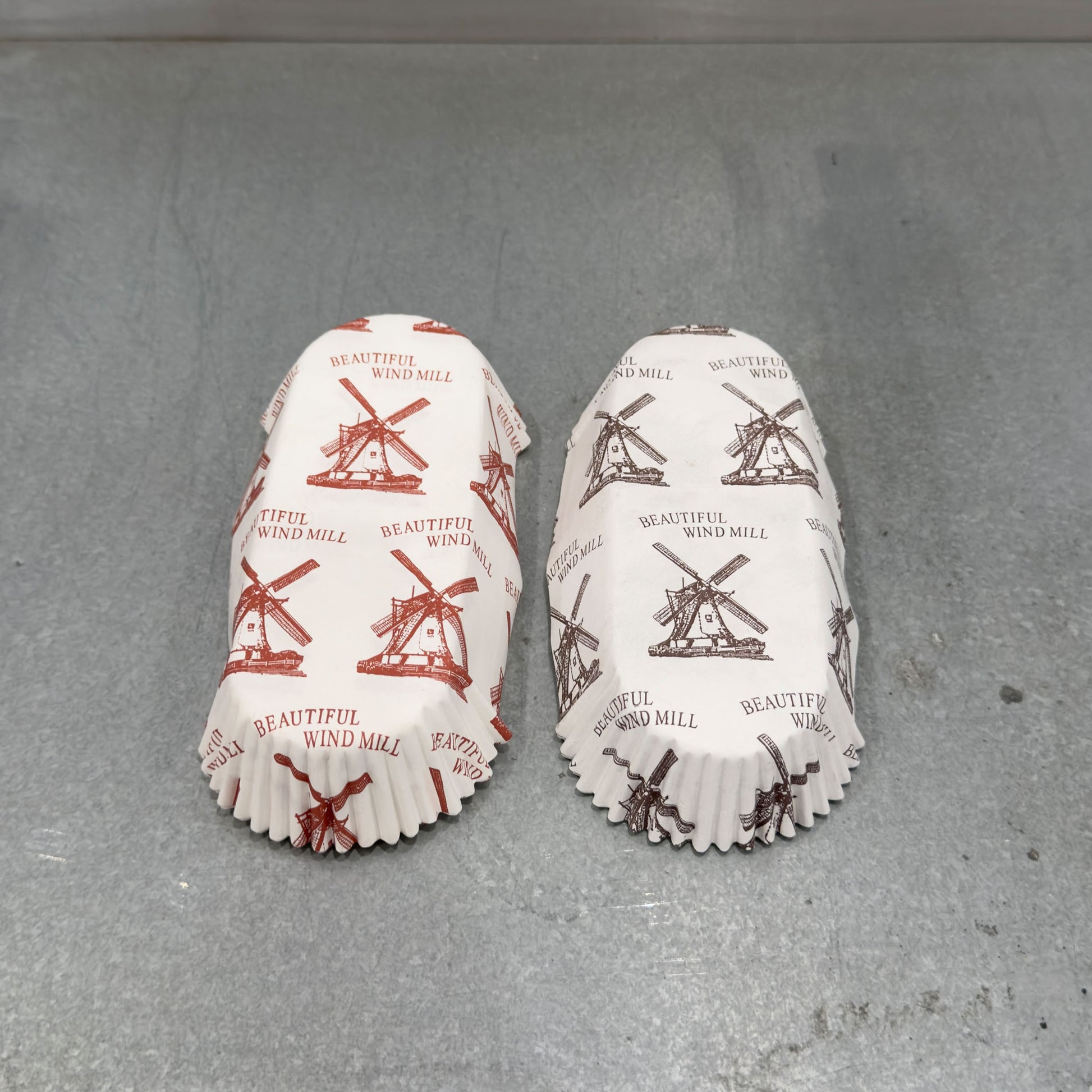 Baking Liners - Greaseproof bottom closeup - Marah Design 