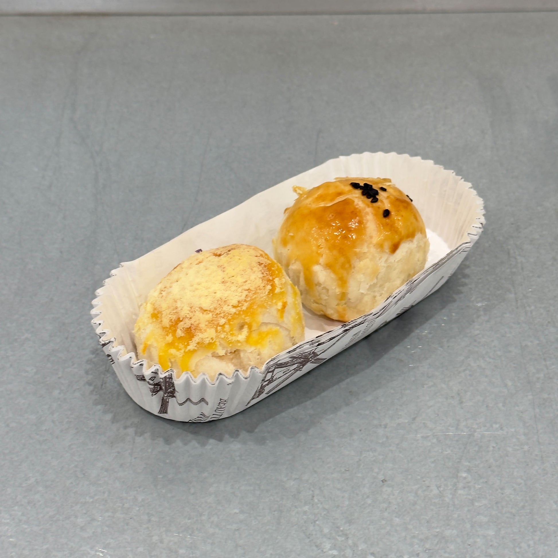 Baking Liners - Greaseproof with food closeup - Marah Design 