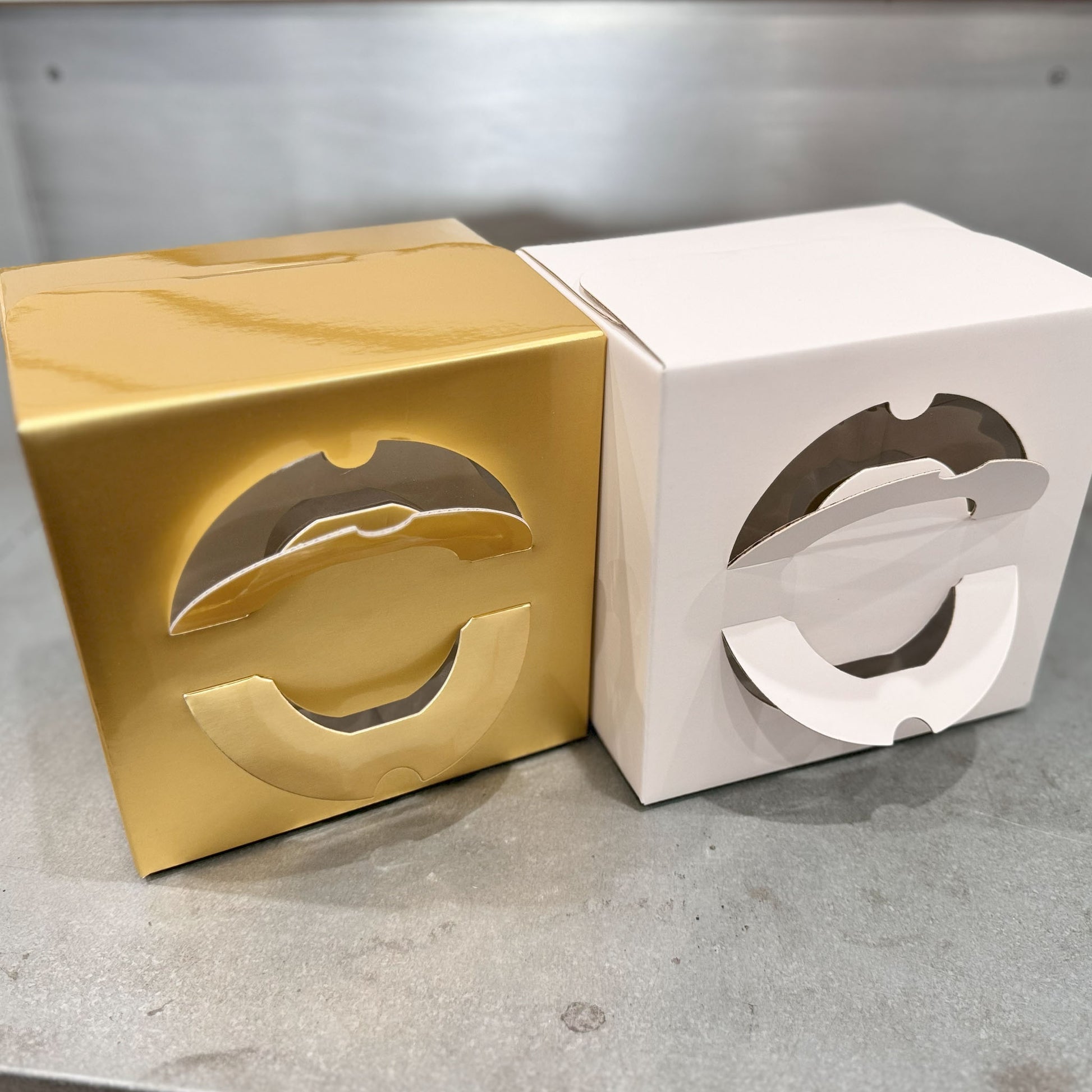 Cake Boxes Gold and White- With Handles Wholesale Marah Design 