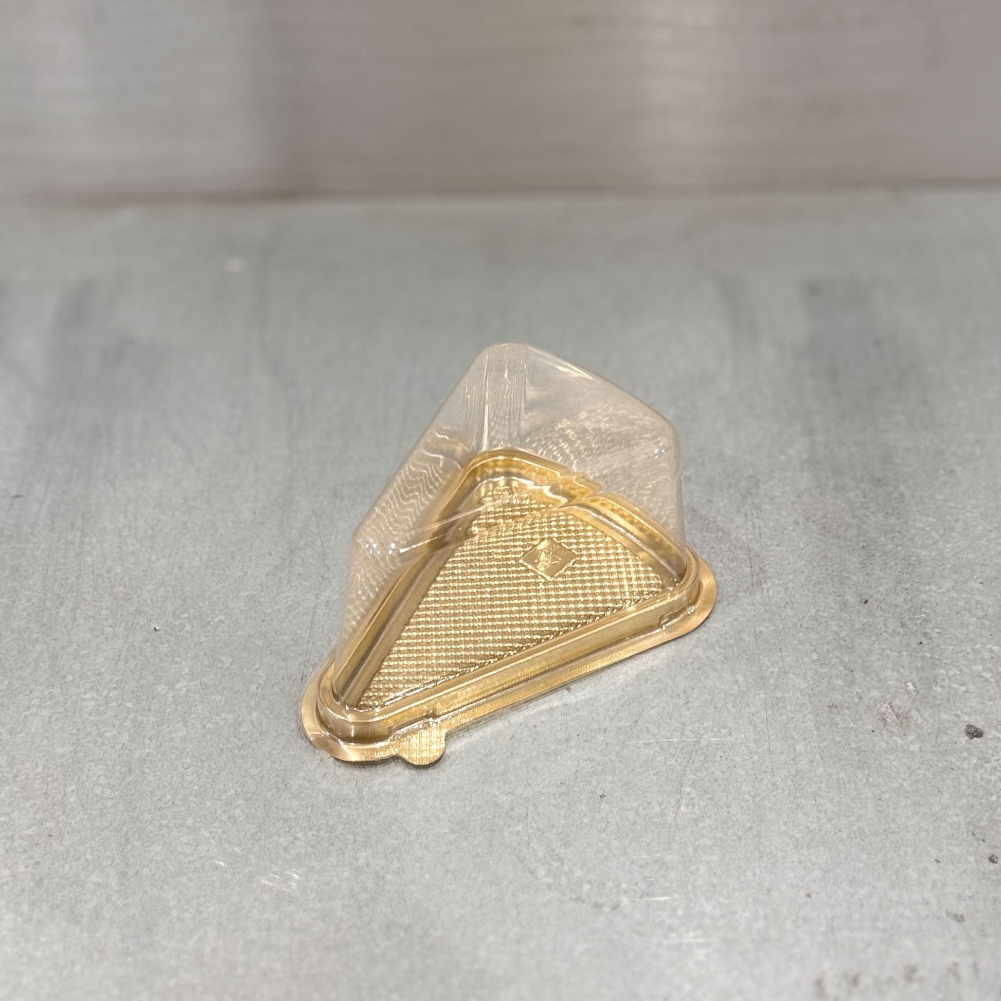 Closeup Different Angle Cake Slice Boxes - Plastic Marah Design 