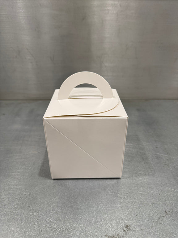 Pastry Box - Cube Shaped with Handles Marah Design